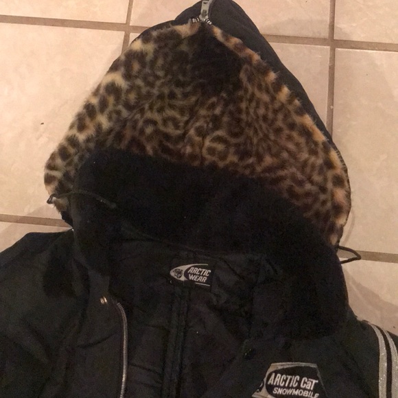 Artic Cat Snowmobile full body, leopard fur hood - Picture 3 of 5